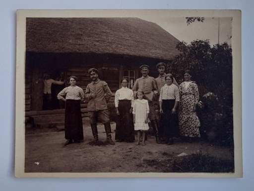 Zdjęcie oferty: Żołnierze i kobiety Prusy Niemcy I wojna św.