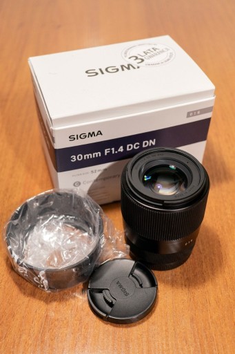 Zdjęcie oferty: Obiektyw Sigma 30mm f1.4