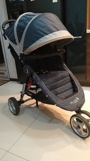 Zdjęcie oferty: Wózek spacerowy Baby Jogger  CITY MINI 