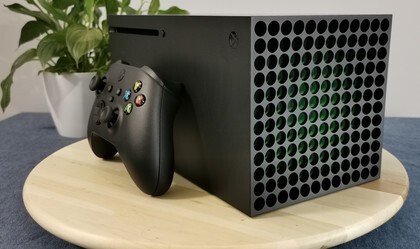 Zdjęcie oferty: Xbox series X + fifa 21 + gamepass Ultimate 2 lata