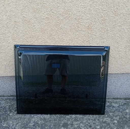 Zdjęcie oferty: Okno szyba do przyczepy  82 x 65 