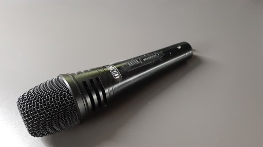 Zdjęcie oferty: Dynamiczny mikrofon karaoke TONOR z kablem XLR 5 m