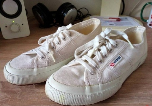 Zdjęcie oferty: Trampki Damskie SUPERGA Niskie r-39/ wkładka 25cm