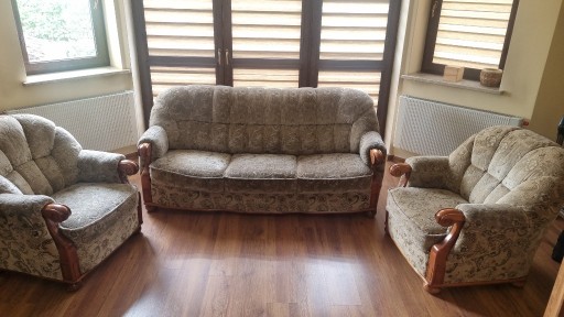 Zdjęcie oferty: Komplet wypoczynkowy - kanapa i dwa fotele
