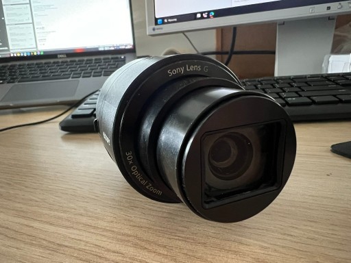 Zdjęcie oferty: Aparat kompaktowy SONY DSC-QX30 