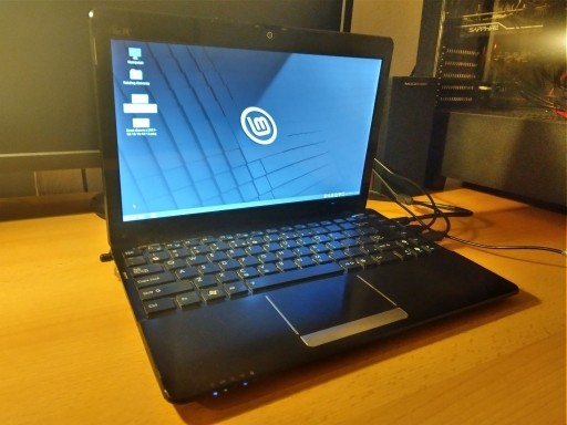 Zdjęcie oferty: Asus EeePC 1215P