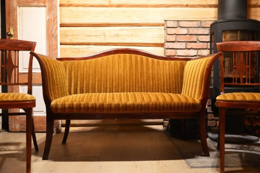 Zdjęcie oferty: Piękna stara sofa i dwa krzesła