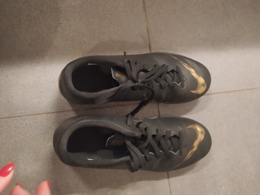 Zdjęcie oferty: Nike buty do piłki