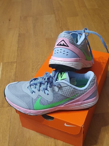 Zdjęcie oferty: Buty Nike Juniper Trial roz 39