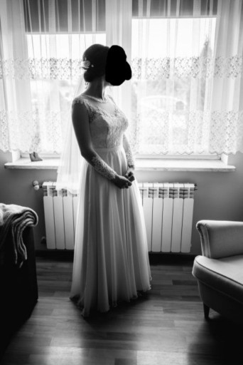 Zdjęcie oferty: Suknia ślubna 34/36, śliczna, zwiewna, delikatna 