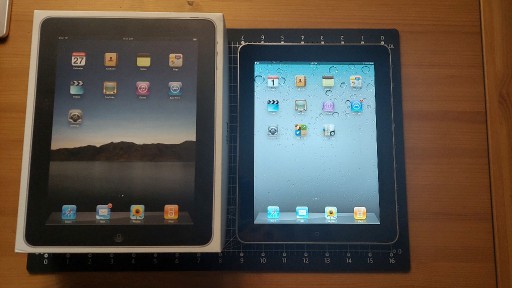 Zdjęcie oferty: iPad 1 gen. A1219, 16GB + Box i Stacja Dokująca