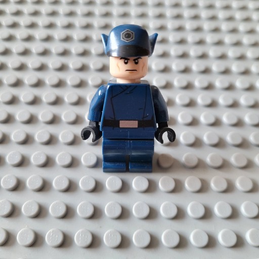 Zdjęcie oferty: LEGO Star Wars First Order Officer 