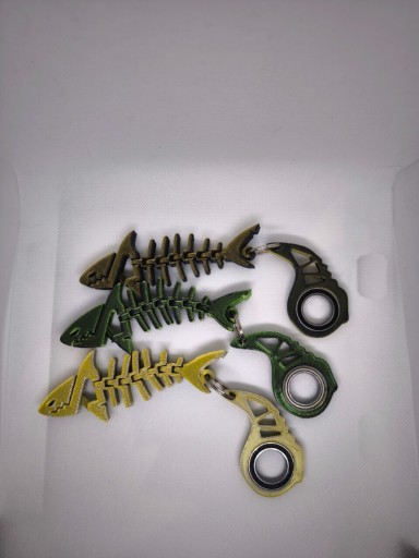 Zdjęcie oferty: Keyrambit keyspinner + Flexi Shark Rekinek 