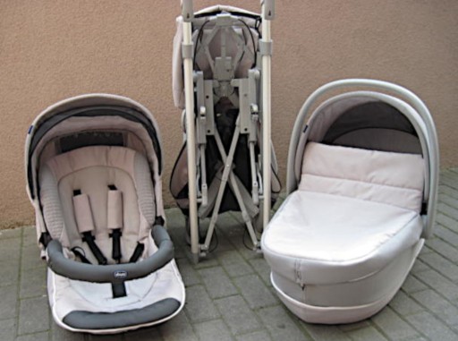 Zdjęcie oferty: Wózek 4w1 Chicco Trio Love Motion 