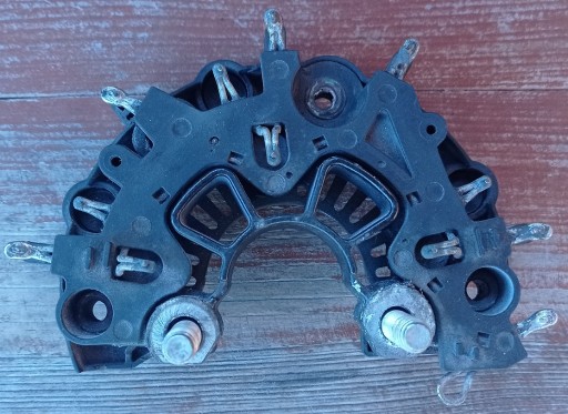 Zdjęcie oferty: Mostek prostowniczy alternatora   24V 120A CUMMINS