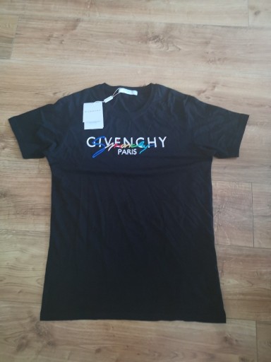 Zdjęcie oferty: Koszulka Givenchy 