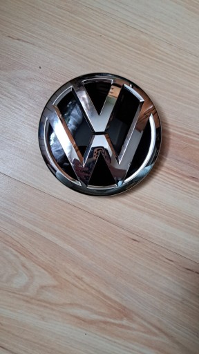 Zdjęcie oferty: Emblemat volkswagen polo V przód 14r-