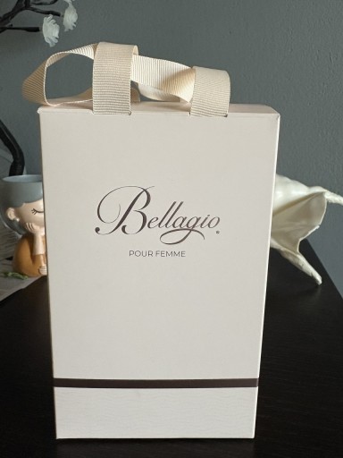 Zdjęcie oferty: Bellagio Eau de Parfum Bellagio 100 ml plus perfumy w sztyfcie 3,2 ml