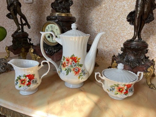 Zdjęcie oferty: Serwis Porcelana Chodzież Kawa Herbata w Kwiaty