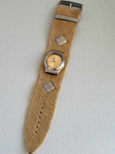 Zdjęcie oferty: ZEGAREK SWATCH PASEK FUTRO VINTAGE OKAZJA!