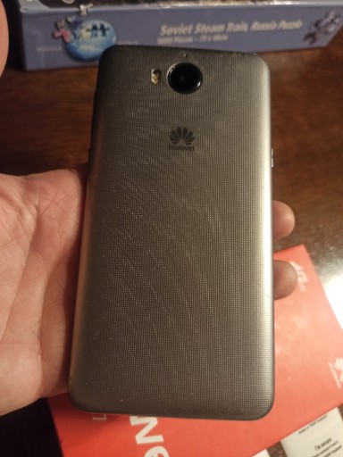 Zdjęcie oferty: Telefon Huawei Y6 2017