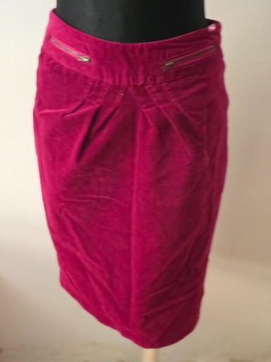 Zdjęcie oferty: Spodnica sztruksowa cotton club 36