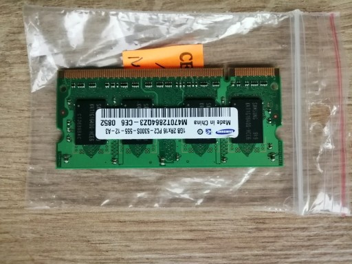 Zdjęcie oferty: Pamięć RAM DDR2 SAMSUNG M470T2864QZ3-CE6