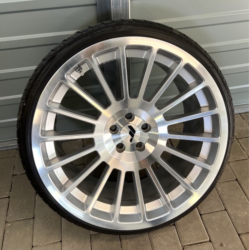 Zdjęcie oferty: Felgi Japan Racing JR16 5x100 + Adapter 5x110 19”