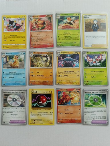 Zdjęcie oferty: Karty Pokemon MEGA ZESTAW!!! Około 4400 - 4500 szt