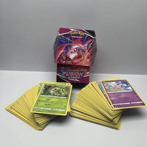 Zdjęcie oferty: Zestaw 162 kart Pokemon TCG Fusion Strike