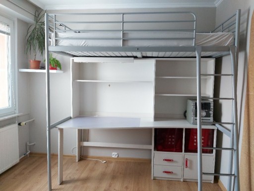 Zdjęcie oferty: Łóżko piętrowe + Biurko +Materac 