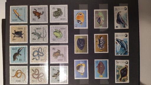 Zdjęcie oferty: Klaser znaczków lata 60,70,80