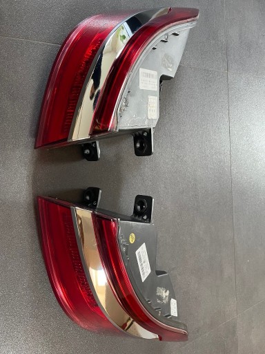 Zdjęcie oferty: Lampa tylna AUDI A8 D5 4N0945069 4N0945070