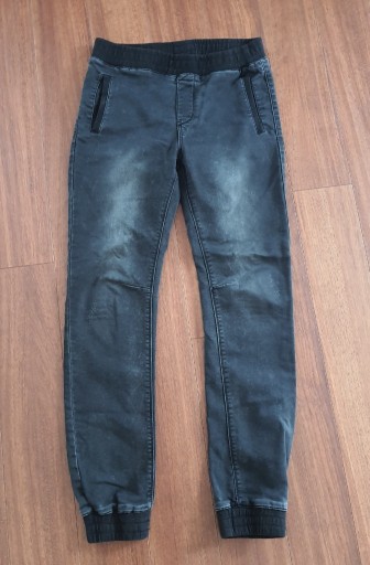 Zdjęcie oferty: spodnie czarne na gumie elastyczne M. Sara 31