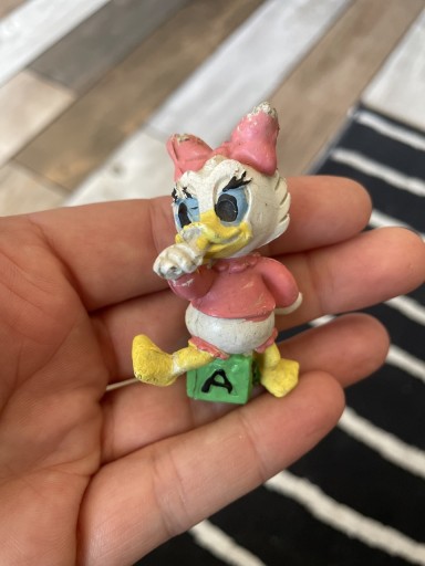 Zdjęcie oferty: Unikat gumowa figurka PRL Disney Daisy