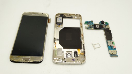 Zdjęcie oferty: SAMSUNG Galaxy S6 gold platinum 32 GB części 