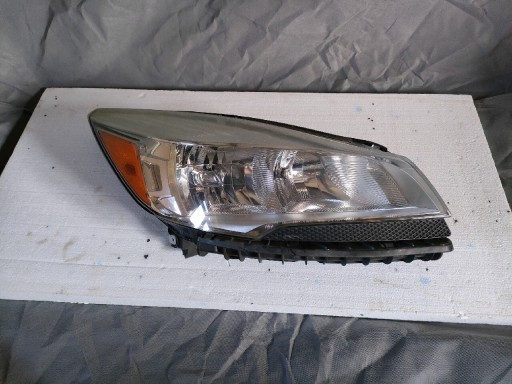 Zdjęcie oferty: Lampa przednia prawa ford escape USA 13-16