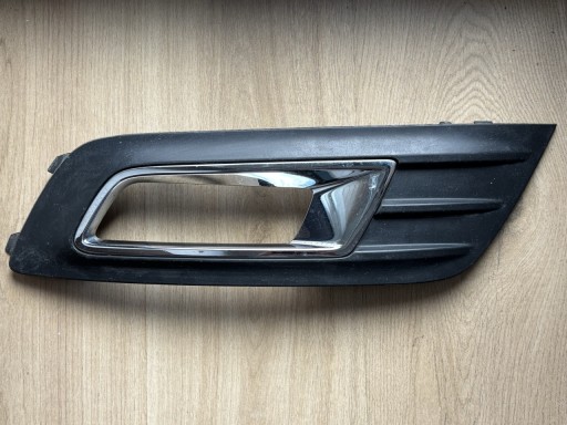 Zdjęcie oferty: Ford Kratka Atrapa Halogenu Chrom Lewa F1CB-15A299-B