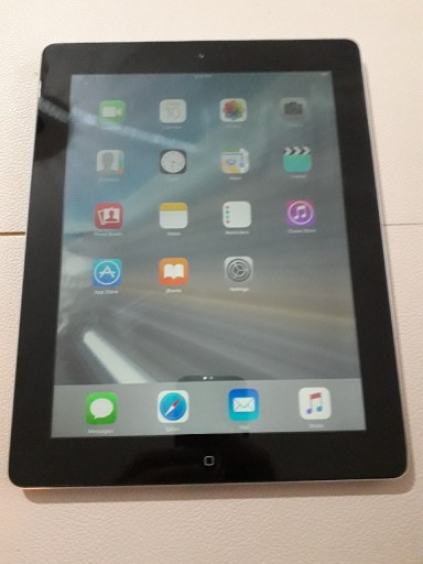 Zdjęcie oferty: Apple IPad 3 16GB WIFI Uzywany i Sprawny 