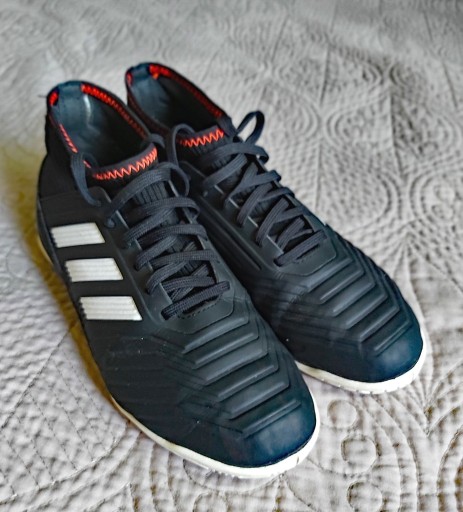 Zdjęcie oferty: BUTY ADIDAS PREDATOR, piłkarskie, rozm.36