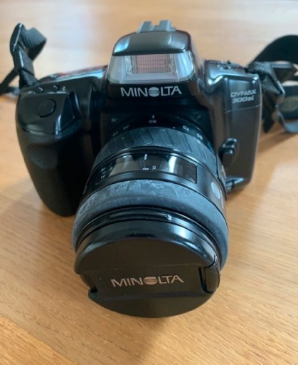 Zdjęcie oferty: Minolta Dynax 300si aparat analogowy