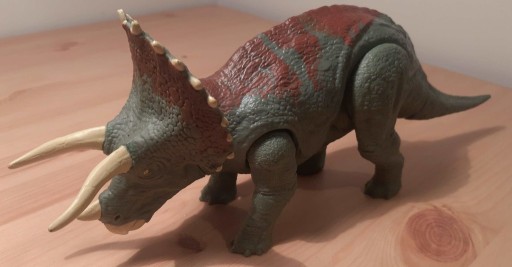 Zdjęcie oferty: Triceratops Mattel 31 cm