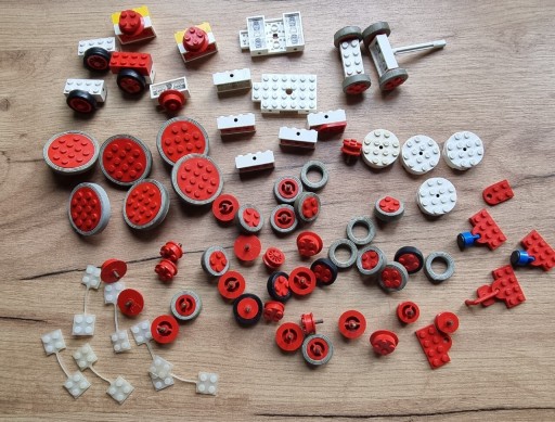 Zdjęcie oferty: Klocki Lego vintage pociąg Train lata 60 koła miks