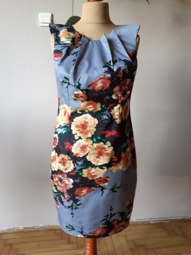 Zdjęcie oferty: Sukienka z kwiatowym printem