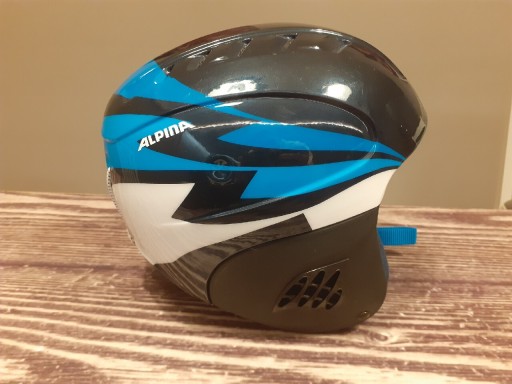 Zdjęcie oferty: Kask Alpina 51-55 waga 340g narty snowboard łyżwy