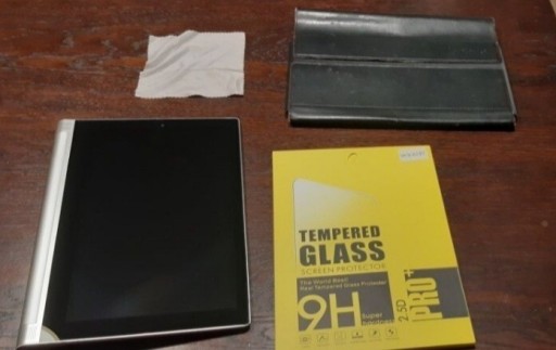 Zdjęcie oferty: Tablet Yoga Tab2 plus szkło ochronne