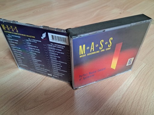 Zdjęcie oferty: M.A.S.S Synthesizer Vangelis Kaske Jarre 3xCD 