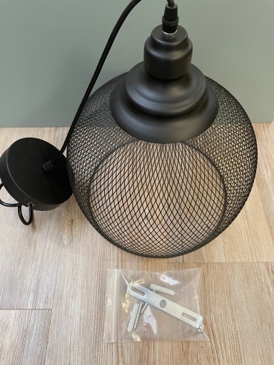 Zdjęcie oferty: Lampa wisząca ażurowa loft czarna