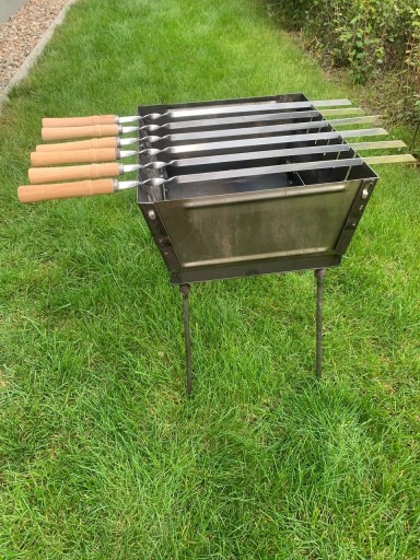 Zdjęcie oferty: składany przenośny grill, mangal na 6 szaszłyków