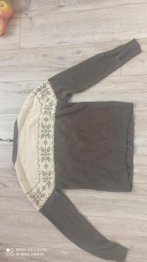 Zdjęcie oferty: Sweter rozmiar 40 m